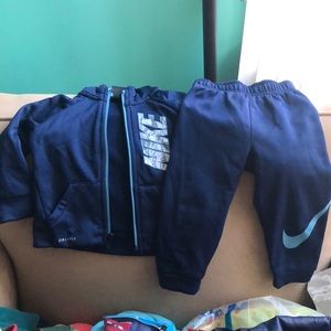 Nike sweatsuit